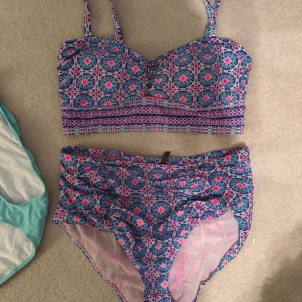Torrid bikini with removable straps set